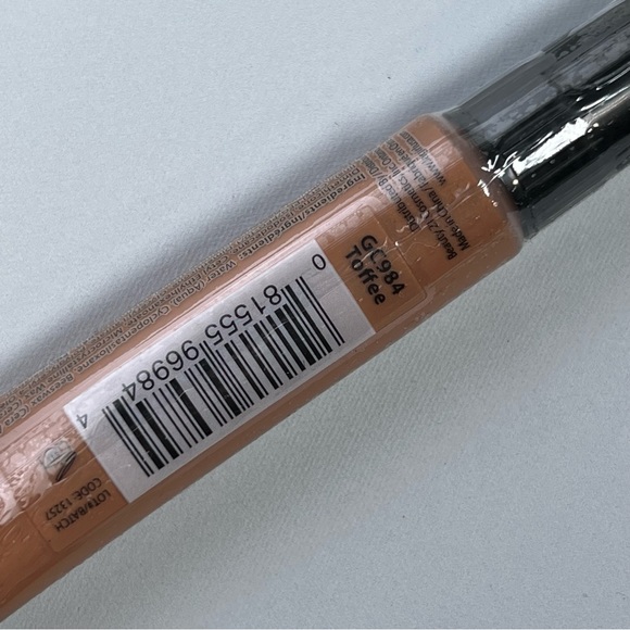 L.A. Girl HD Pro Concealer Shade: Toffee - Picture 2 of 2